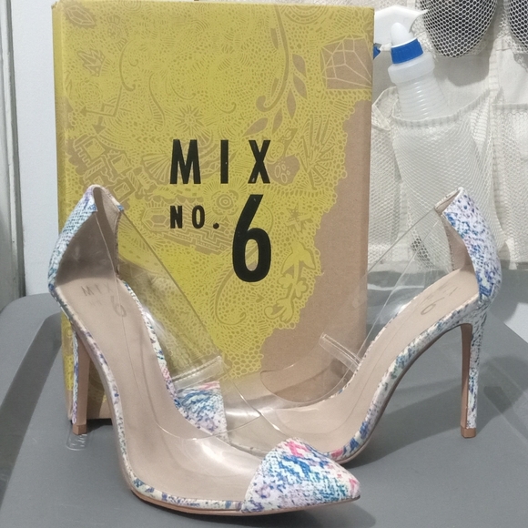 NIB Mix No. 6 Multi Color Heels - Picture 4 of 10